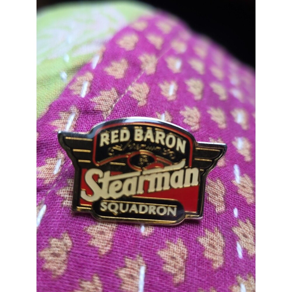 Vintage 1991 RED BARON STEARMAN SQUADRON (CLUTCH BACK) PIN!!!